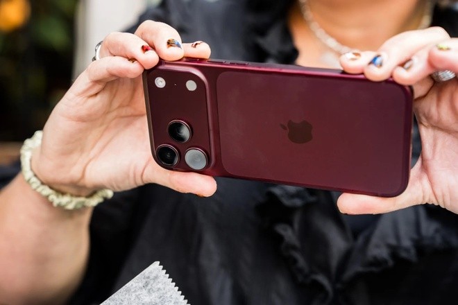 iphone-1-1790733021.jpg