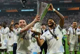 Aston Villa đè bẹp Freiburg giành chức vô địch Europa League
