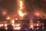 Nhà xưởng ở Đông Anh bốc cháy dữ dội