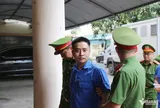 Bùi Đình Khánh hầu tòa