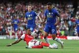 Chelsea đẳng cấp vẫn sau Arsenal