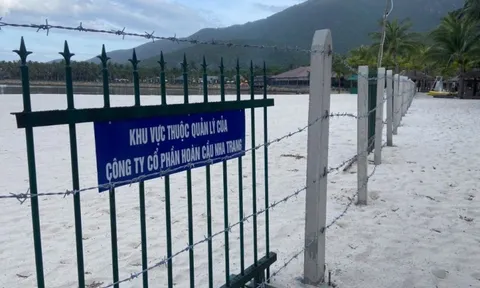Nha Trang chỉ đạo 'nóng' vụ quây rào chắn biển không cho khách tắm