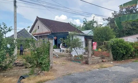 Bắt nữ nghi phạm sát hại người tình hơn 16 tuổi ngay trên giường