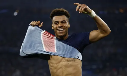 Cơn mưa nước mắt trong lần đầu tiên PSG vô địch Champions League