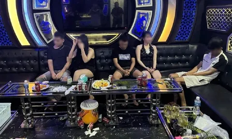 Khách hát tử vong bí ẩn, lộ quán karaoke chứa mại dâm, ma túy