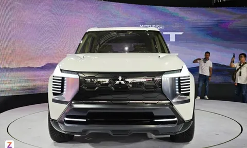 Xe mới của Mitsubishi, Subaru, Mercedes dồn dập đổ bộ Việt Nam