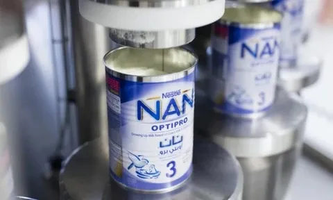 Sữa Nestlé bị thu hồi, nhiều mẹ trẻ lo lắng vì con uống từ bé