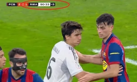 Barcelona chiến thắng ở trận El Clasico