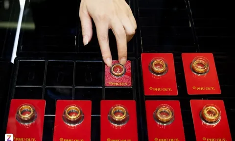 Giá vàng giảm liên tục, toàn bộ người mua một tháng qua đều lỗ nặng