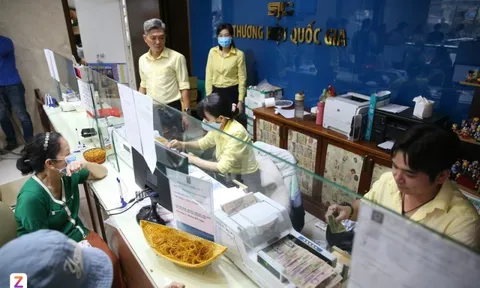 Đá quý giá bình quân hơn 6.000 đồng/viên SJC lên tiếng