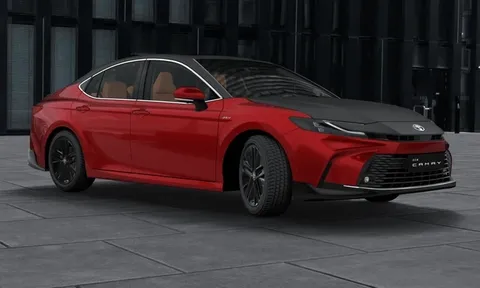 Toyota Camry thể thao lại còn giống xe đua