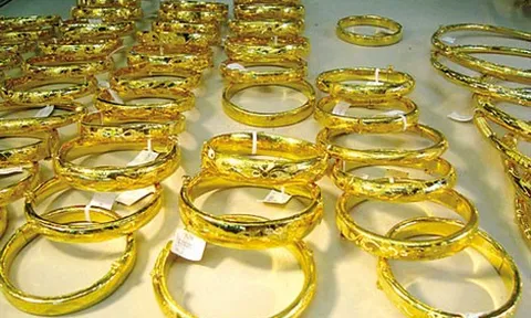 Giá vàng nhẫn vượt 160 triệu đồng/lượng