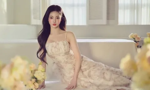 Hot girl Hàn 'đẹp như AI' gây sốc khi lộ nhan sắc ngoài đời