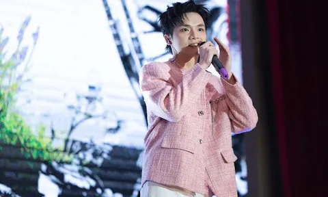 Dạ Khúc Tháng Tư 2026 đắm chìm trong giọng hát của Vương Bình