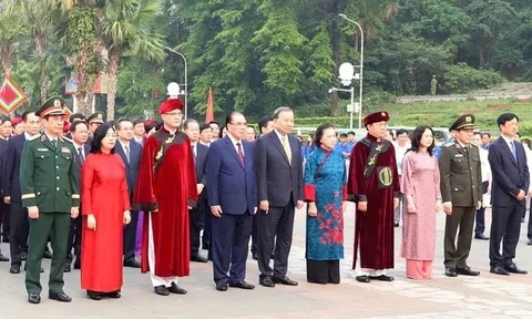 Tổng Bí thư, Chủ tịch nước Tô Lâm dâng hương tưởng niệm các Vua Hùng