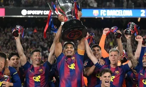 Barca vô địch sau trận thắng dễ dàng trước Real