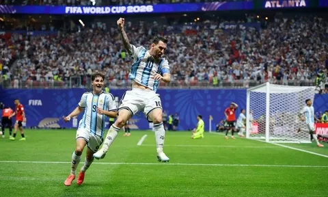 Messi xuất hiện tình thế đảo ngược