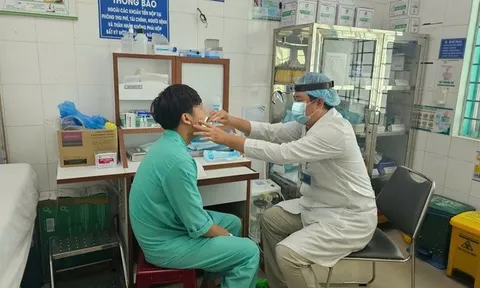 Nam thanh niên nhập viện vì thói quen ăn uống nhiều người mắc