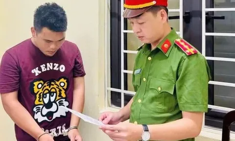Khởi tố đối tượng chống người thi hành công vụ