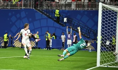 Argentina và những phút bù giờ kinh điển