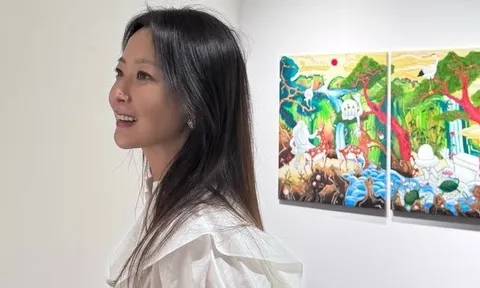 Kim Hee Sun mỹ nhân một thời ở tuổi 49