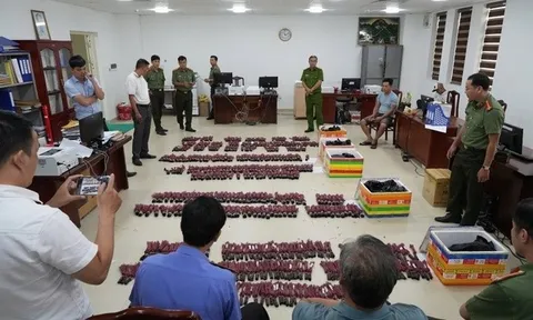 Triệt phá đường dây vận chuyển trái phép gần 9.300 kíp nổ từ Lào về Việt Nam