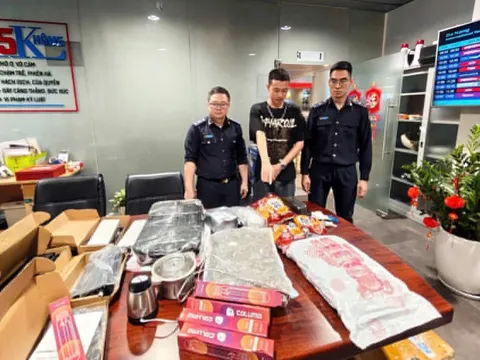 Phát hiện gần 4 kg nghi cần sa của khách nhập cảnh tại sân bay Đà Nẵng