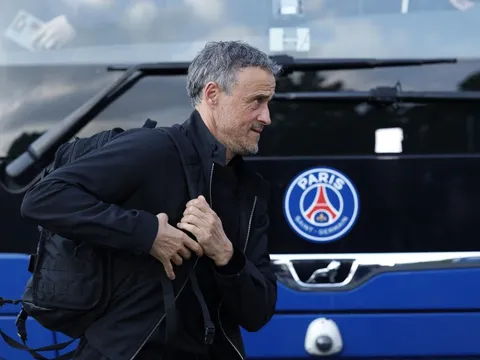 Luis Enrique không những hay còn hên