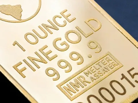 Giá vàng thế giới bất ngờ vượt 3.400 USD/ounce sau khi vừa mới giảm mạnh