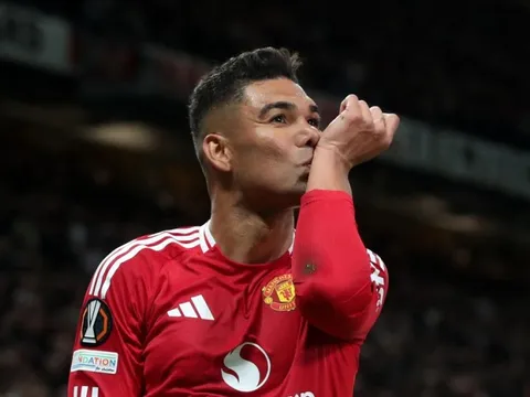 Premier League tạo nên lịch sử ở Champions League