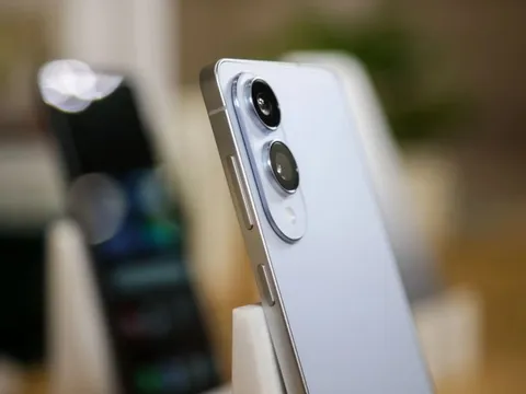 Đây là chiếc Galaxy S mỏng nhất của Samsung