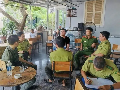 Giới chơi chim cảnh ở Huế nói gì khi mang “pet” đi uống cà phê phải chứng minh nguồn gốc?
