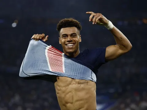 Cơn mưa nước mắt trong lần đầu tiên PSG vô địch Champions League
