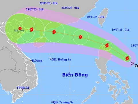 Áp thấp nhiệt đới tăng cường độ thành bão WIPHA