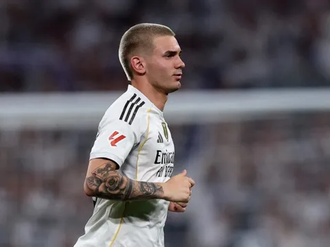 Tân binh Real Madrid đi vào lịch sử