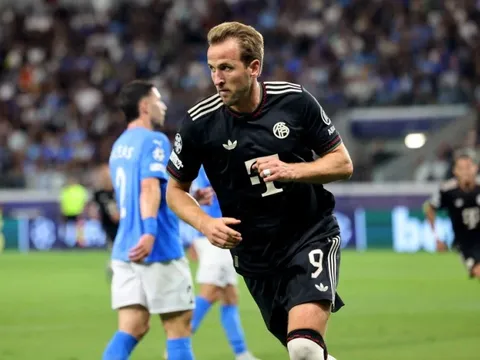 Kane đang viết lại lịch sử Bundesliga