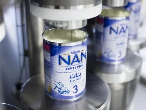 Sữa Nestlé bị thu hồi, nhiều mẹ trẻ lo lắng vì con uống từ bé