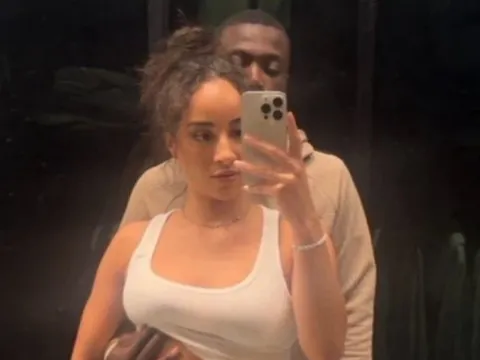 Cưới diễn viên phim người lớn, cựu sao Arsenal giờ ra sao?