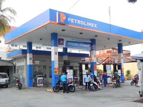 Giá xăng dầu ngày 22/7 giảm nhẹ