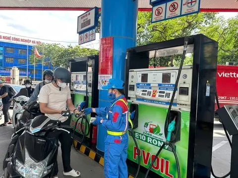 Đề xuất toàn bộ ôtô, xe máy sử dụng xăng E10 từ năm 2026