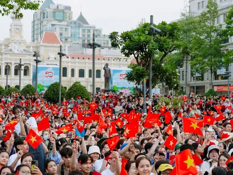 Tết Độc lập mỗi người dân được tặng 100.000 nghìn đồng