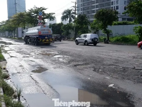 Hầm chui 830 tỷ ở TP.HCM thông xe chưa lâu đã chi chít 'ổ gà'