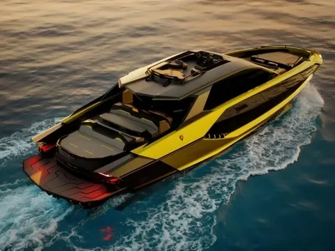 Siêu du thuyền lấy cảm hứng từ siêu xe Lamborghini Fenomeno