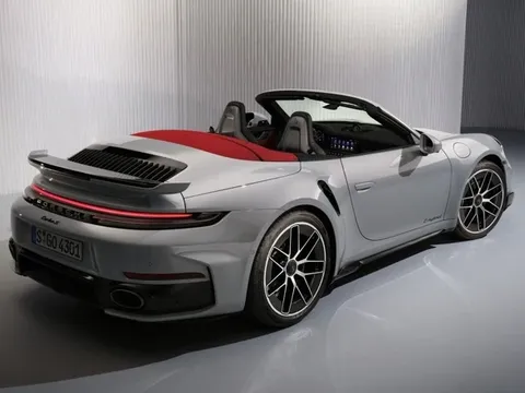 Porsche 911 Turbo S Cabriolet đời mới có gì với giá trên 23 tỷ?