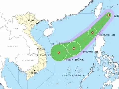 Bão Fengshen chưa vào bờ, Biển Đông lại sắp đón thêm áp thấp nhiệt đới