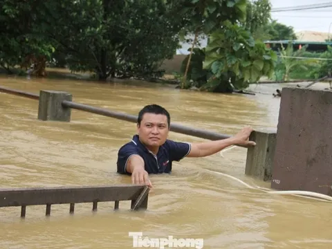 Đà Nẵng tiếp tục mưa to, lũ đặc biệt lớn trên các sông