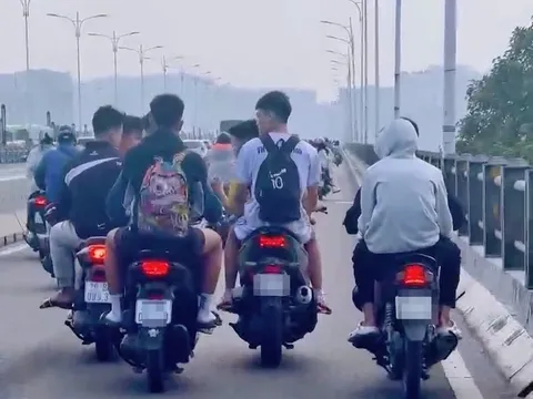 Xử lý nhóm 'choai choai' đầu trần đi xe máy hàng ngang ở cầu Vĩnh Tuy