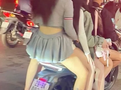 Đầu trần kẹp 4 trên phố, thanh niên bị phạt 2,5 triệu