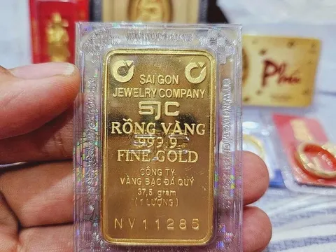 Giá vàng trong nước lại giảm