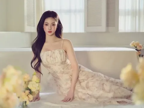 Hot girl Hàn 'đẹp như AI' gây sốc khi lộ nhan sắc ngoài đời